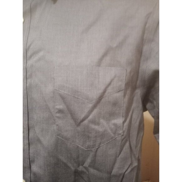 Untuckit Shirt Mens Medium M Blue Petrus WF Short Sleeve Regular Fit Button Up - Picture 2 of 10